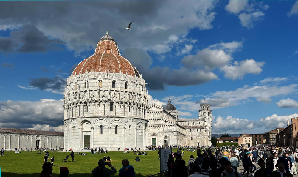 Pisa's huge baptistery, with the Cathedral behind that and the leaning tower furthest away